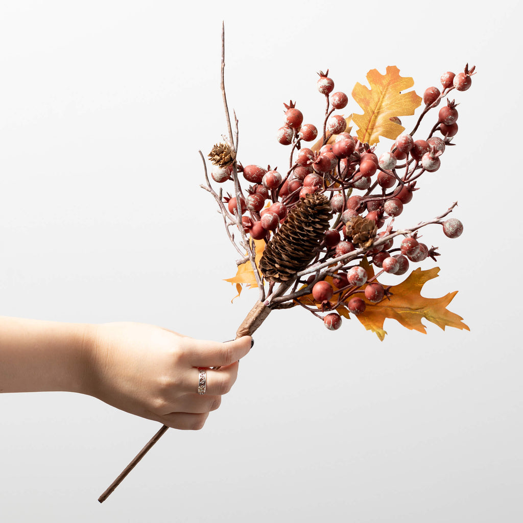 Fall Berry Leaf Pick          