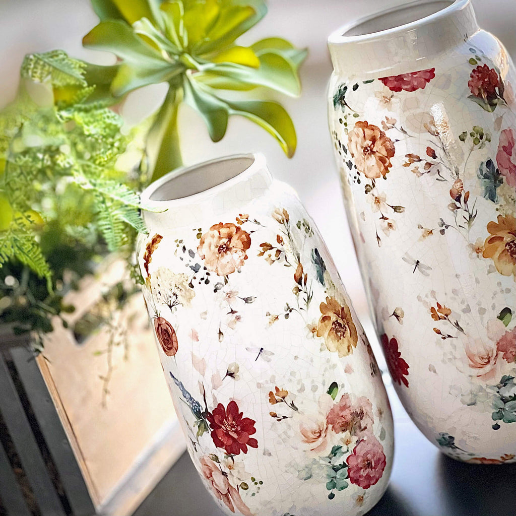 Elegant Blossom Pattern Vases 