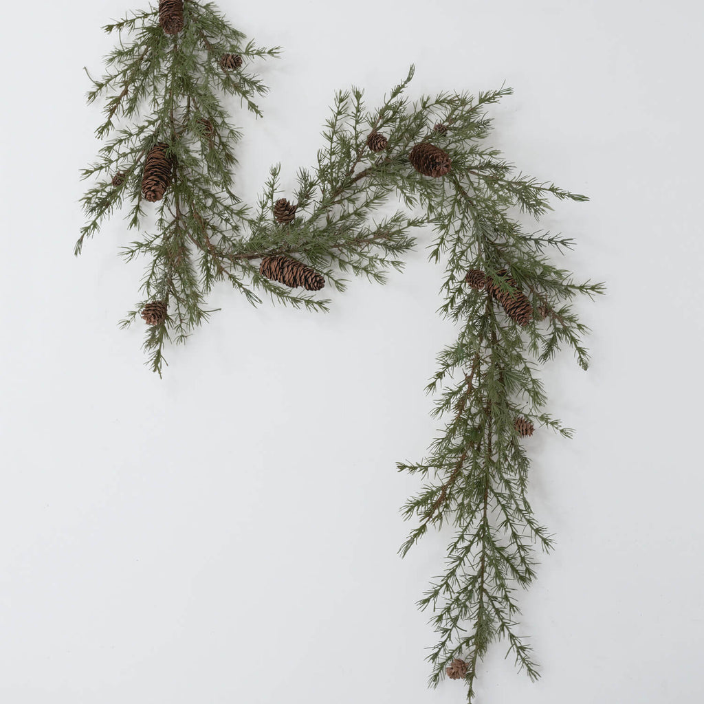 Wispy Pine & Pinecone Garland 