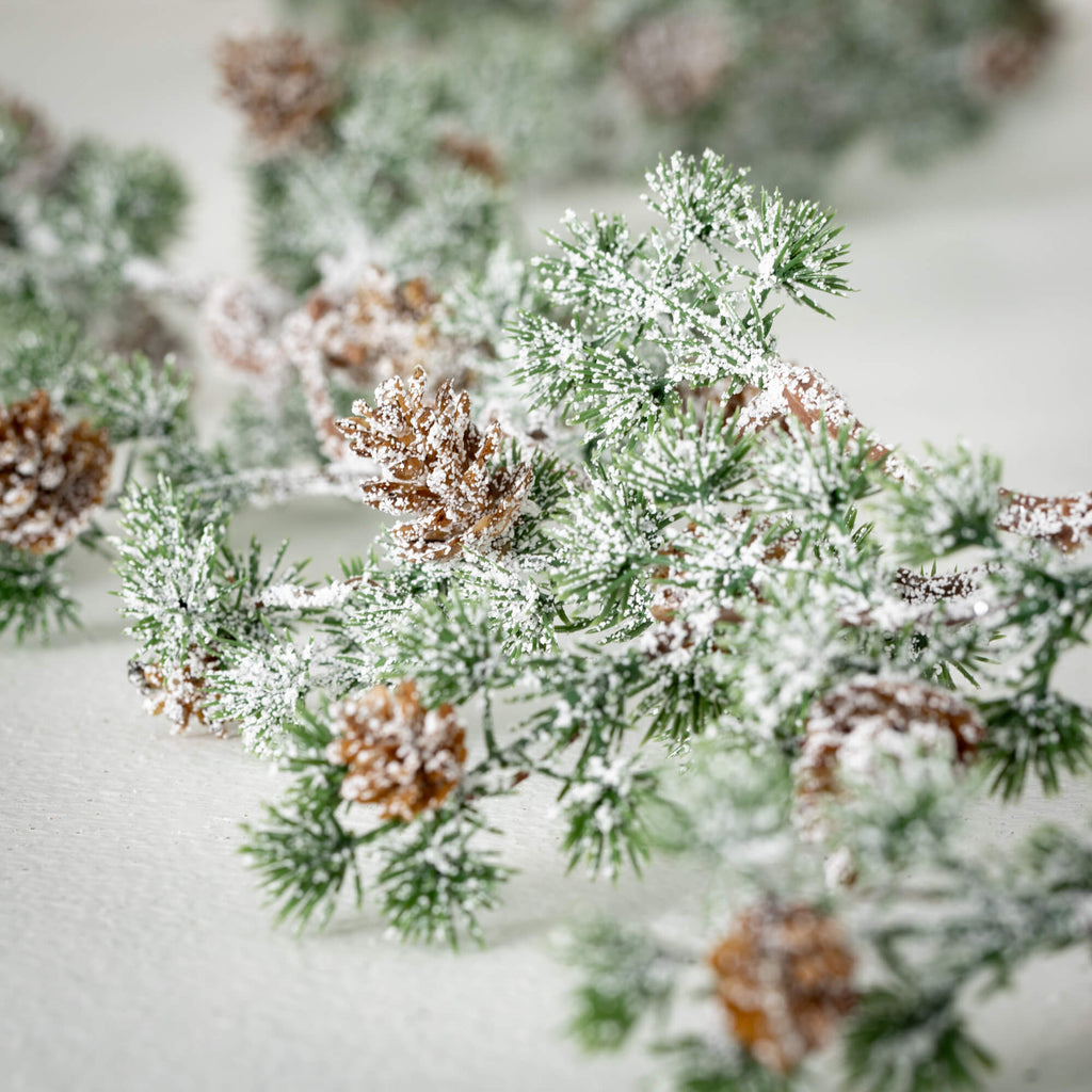 Frosted Pine Pinecone Garland 