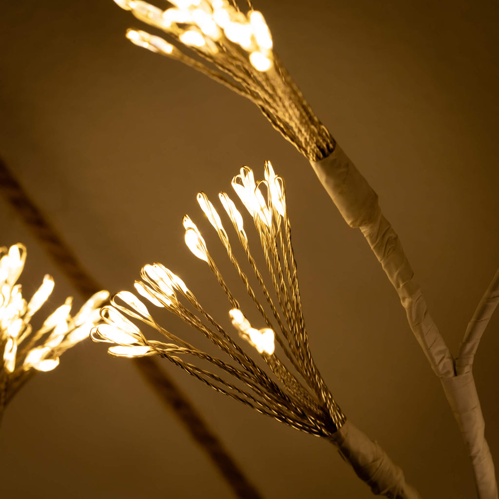 Lighted Cluster Garland       