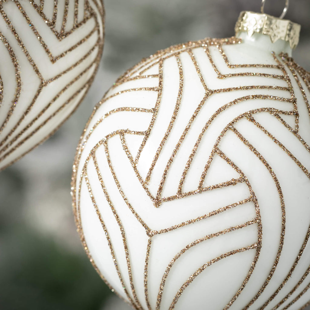 White Art Deco Ornament Set 2 