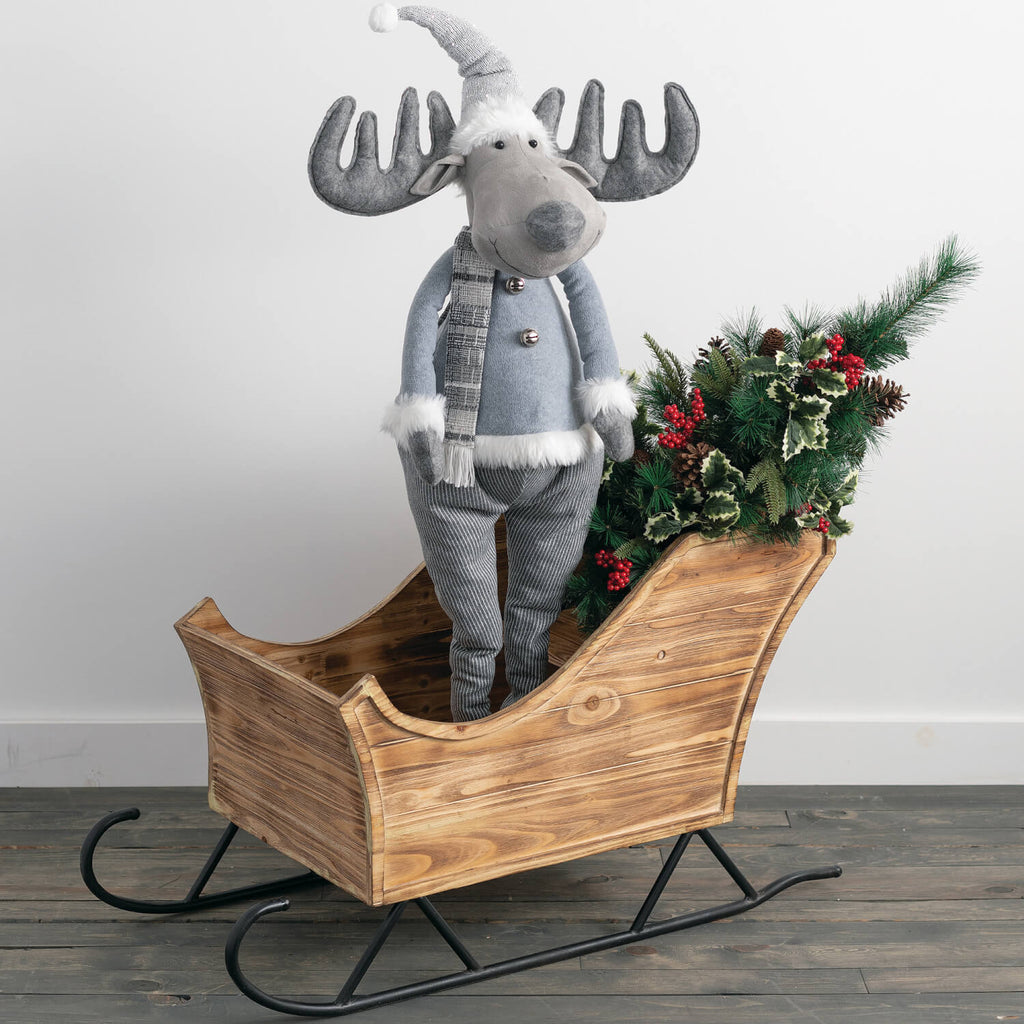 Simple Wood Display Sleigh    