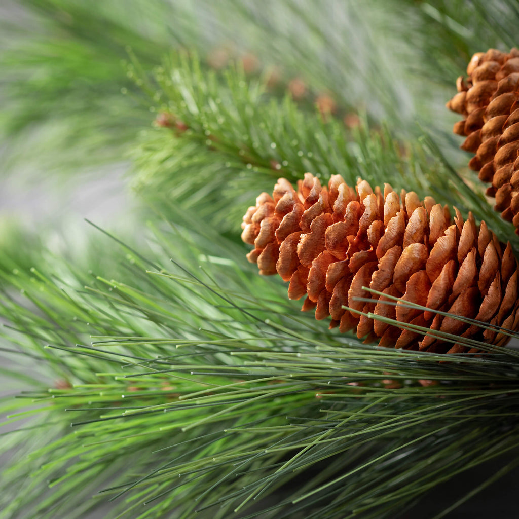 Pine Pick With Pinecones      