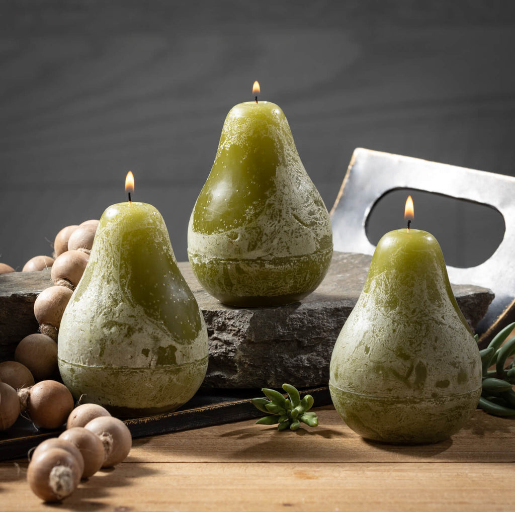 Moss Timber Pear Candle       