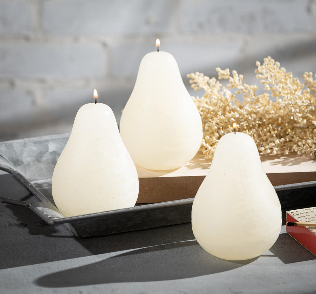 White Timber Pear Candle      