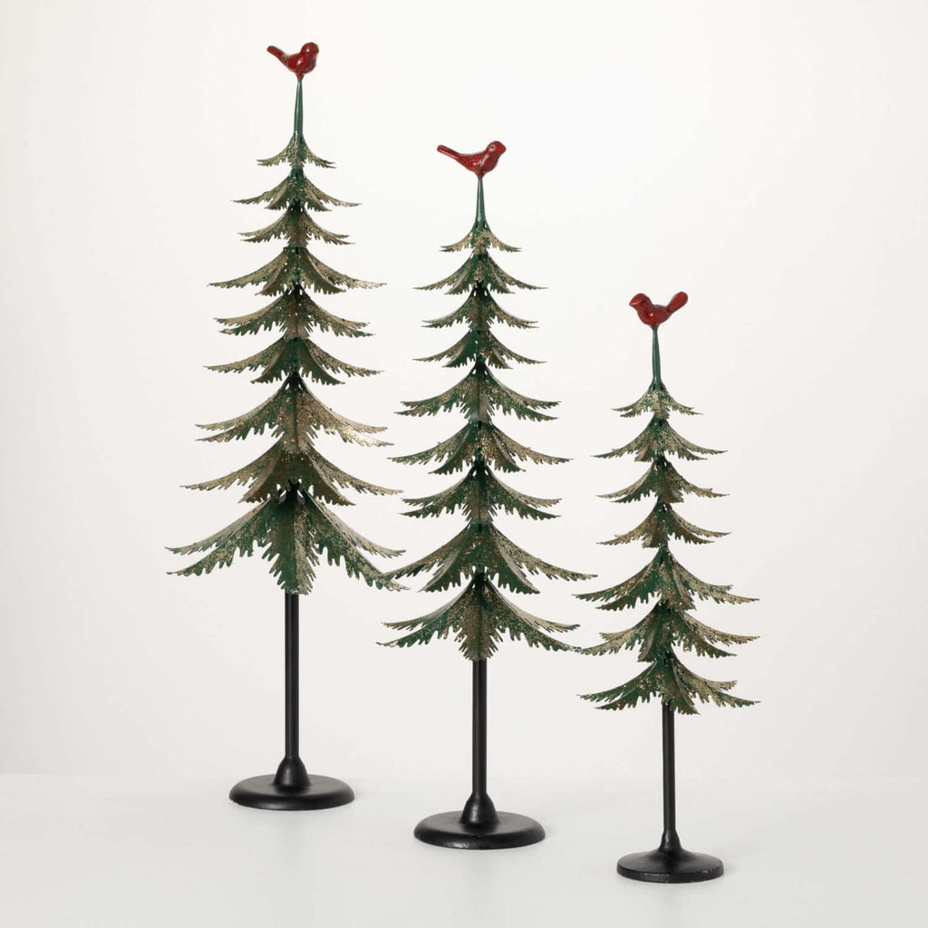 Cardinal-Topped Pine Tree Set 