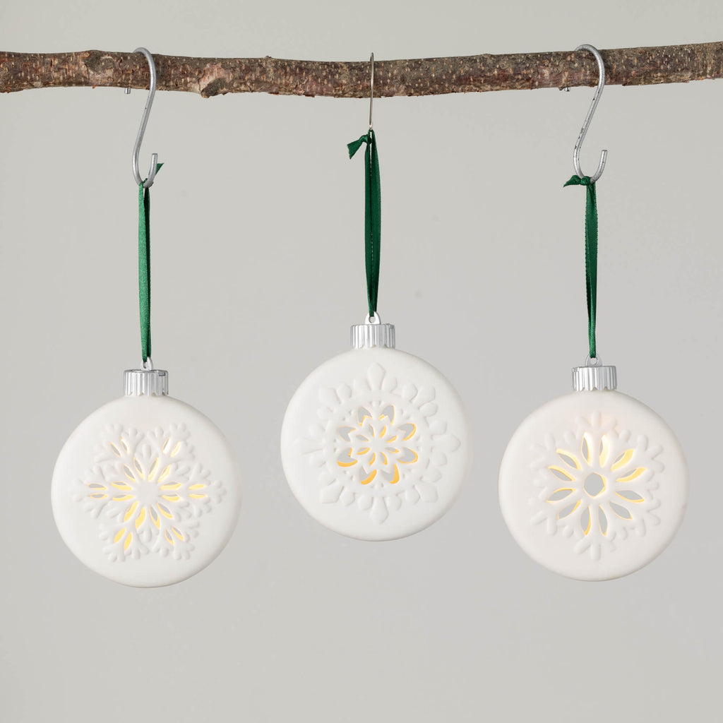 Lighted Snowflake Ornament Set