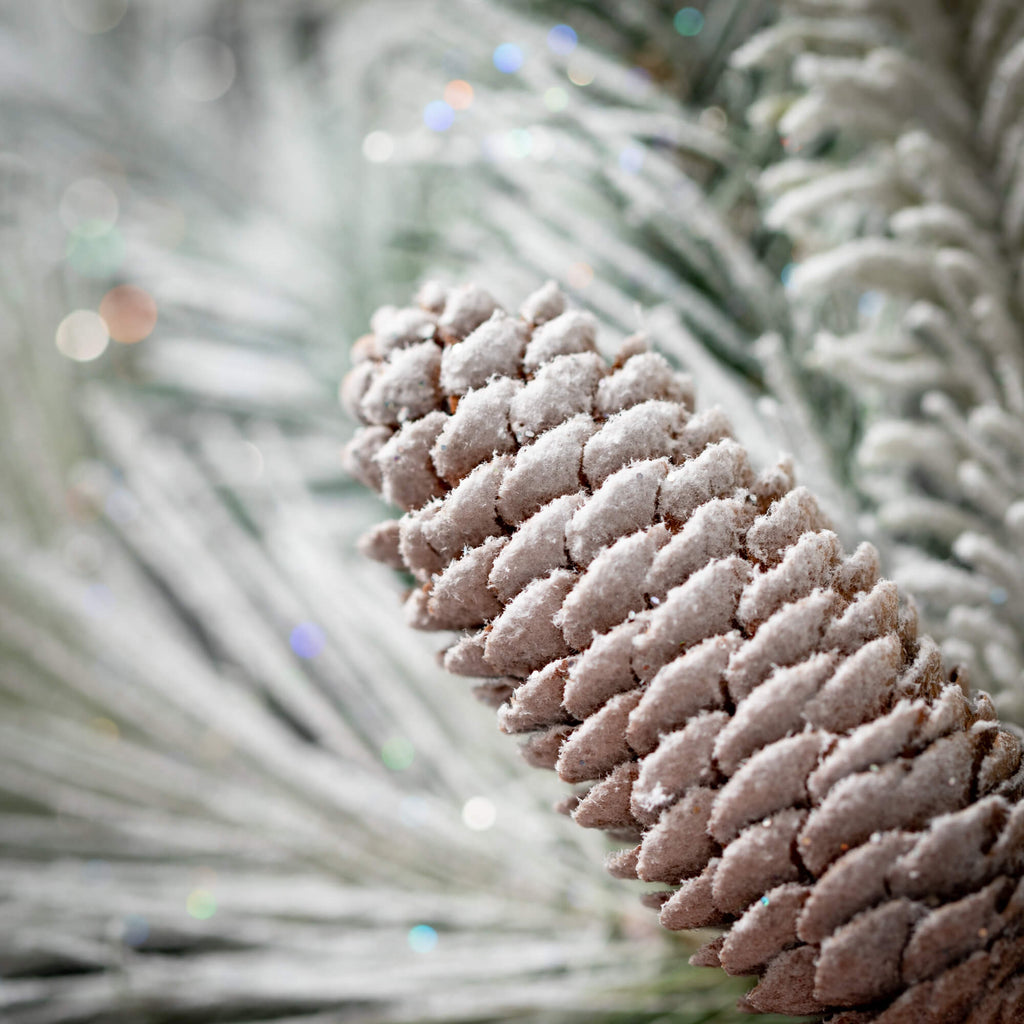 Snowy Pinecone Swag           